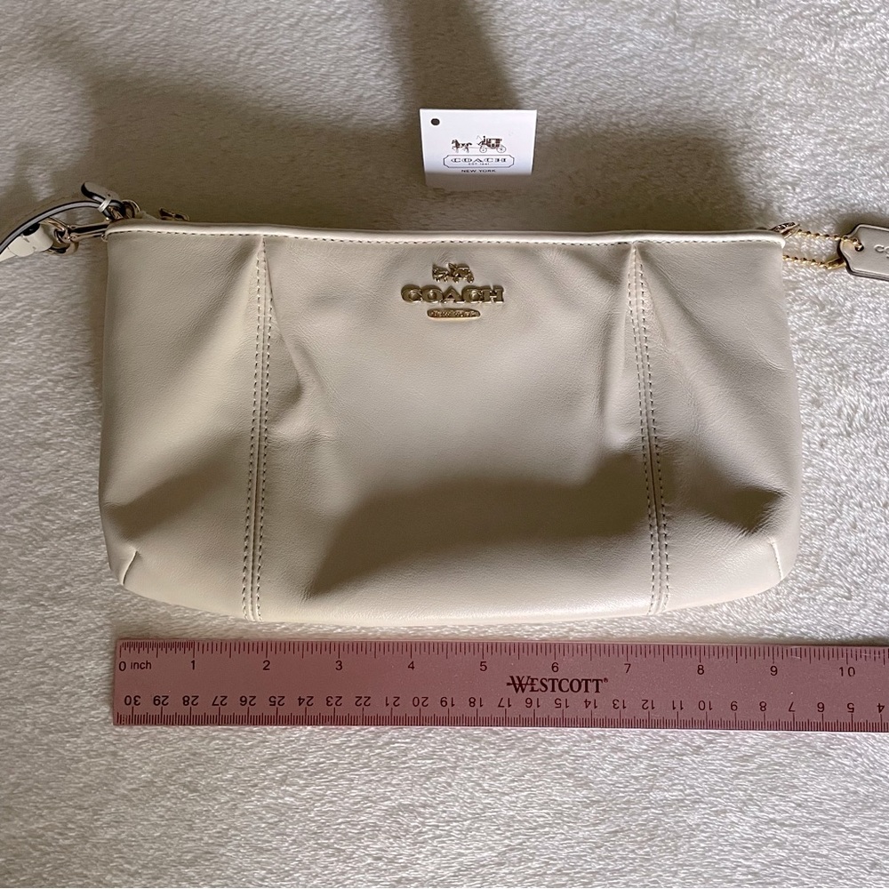 NWT Coach Ivory Leather Wristlet | Cream Minimal Clutch | $148 Retail - Picture 7 of 9
